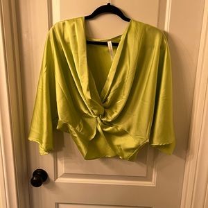 Cute neon green crop!